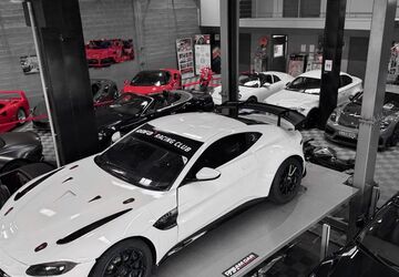 Aston Martin V8 Vantage 29.250 km 139.900 &euro; Saint Laurent du Var 06700