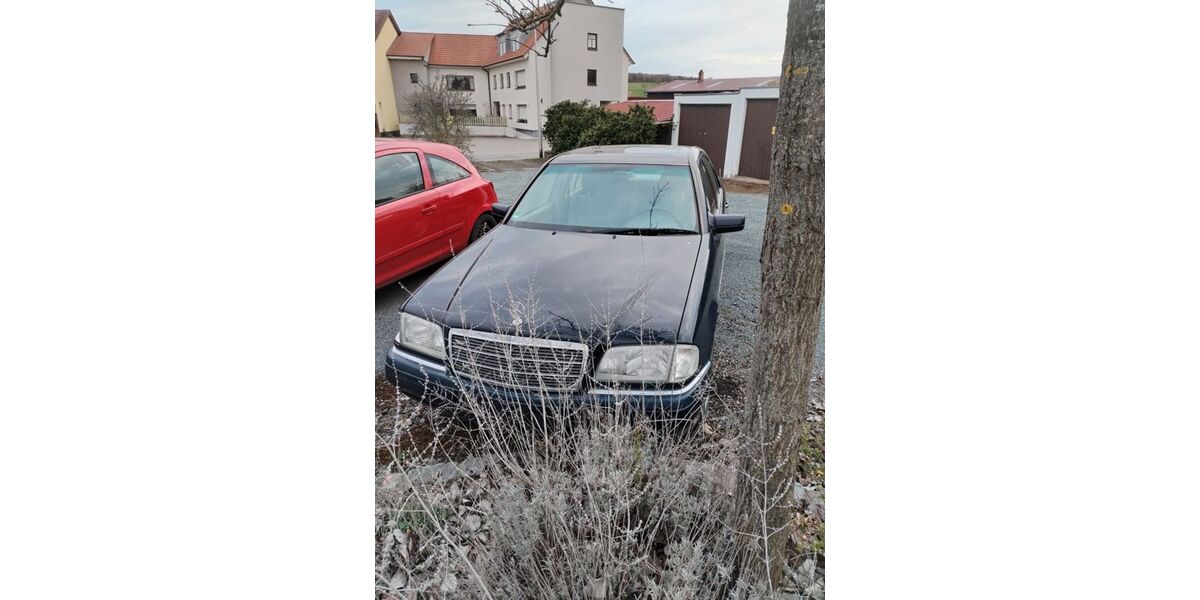 Mercedes-Benz 190 155.000 km 1.200 &euro; Aidhausen 97491