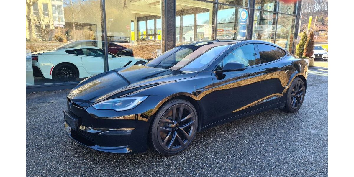 Tesla Model S 71.284 km 73.490 &euro; Trostberg 83308