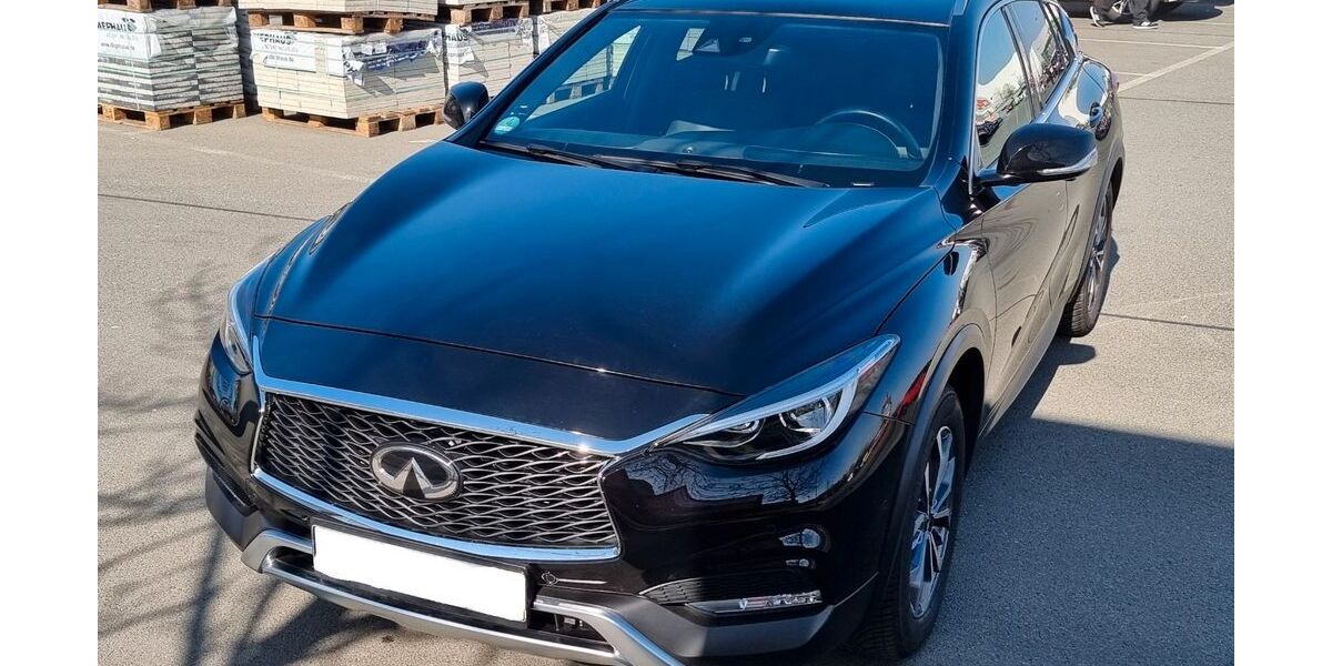 INFINITI QX30 162.300 km 13.600 &euro; Zwickau 08056