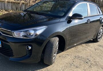 Kia Rio 90.000 km 9.900 &euro; Laupheim 88471