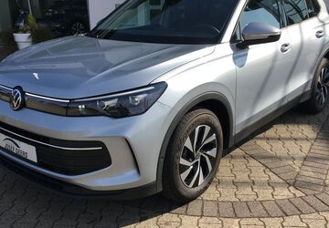 VW Tiguan 1.014 km 38.590 &euro; Haren 49733