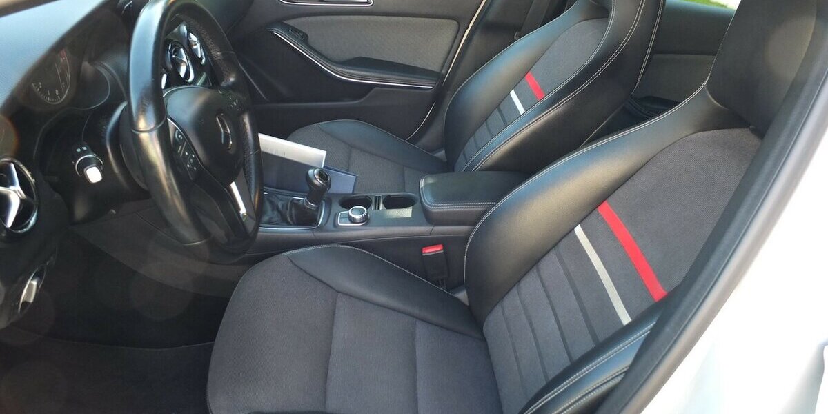 Mercedes-Benz A 180 WM26:STYLE NAVI SHZ MFL LMF TEILLEDER alle I 92.145 km 11.198 &euro; Köln 50858