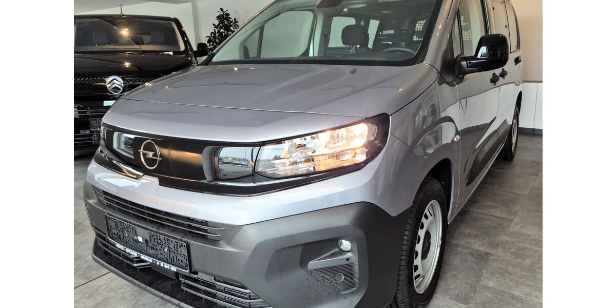 Opel Combo 2.100 km 24.490 &euro; Pirna 01796