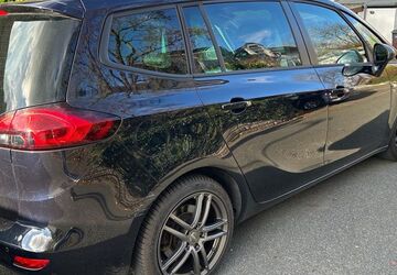 Opel Zafira Tourer 84.900 km 15.900 &euro; Mainz 55118