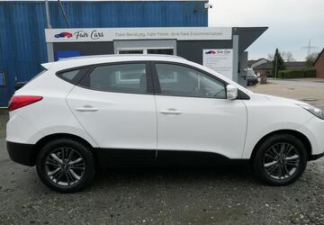 Hyundai ix35 98.000 km 10.800 &euro; Leer 26789