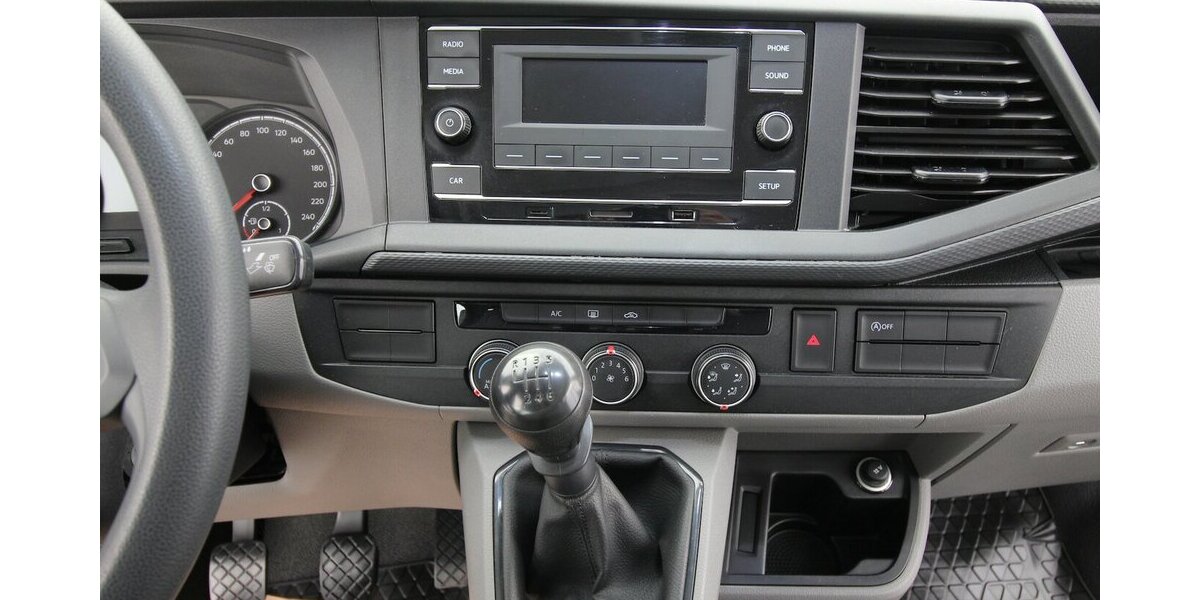 VW T6.1 Kombi lang 2.0 TDI 9-SITZER+2xKLIMA+PDC+AHK 146.949 km 28.900 &euro; Hagenow 19230