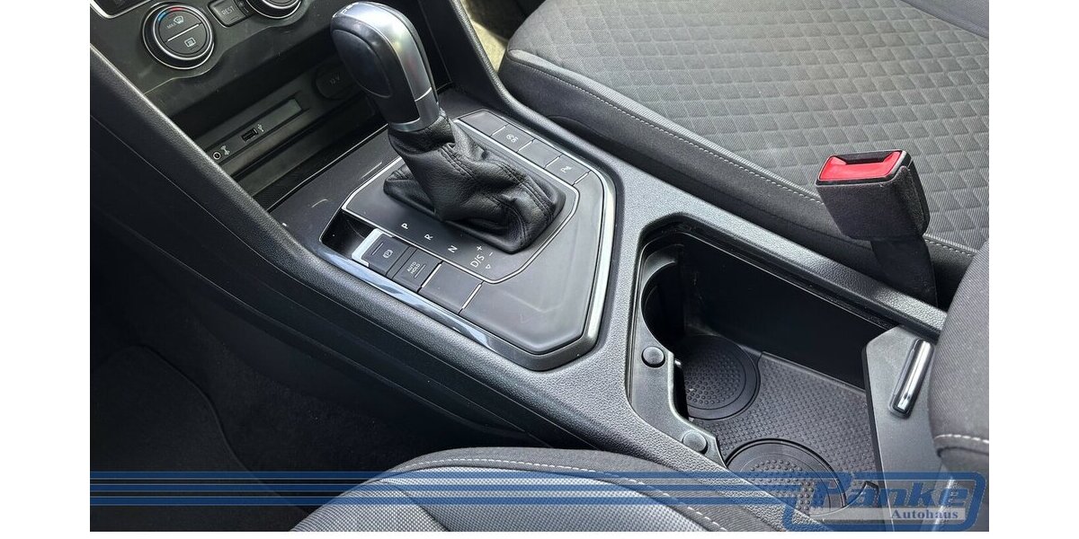 VW Tiguan Comfortline BMT Start-Stopp DSG*PDC*SHZ* 173.609 km 13.990 &euro; Berlin 13187