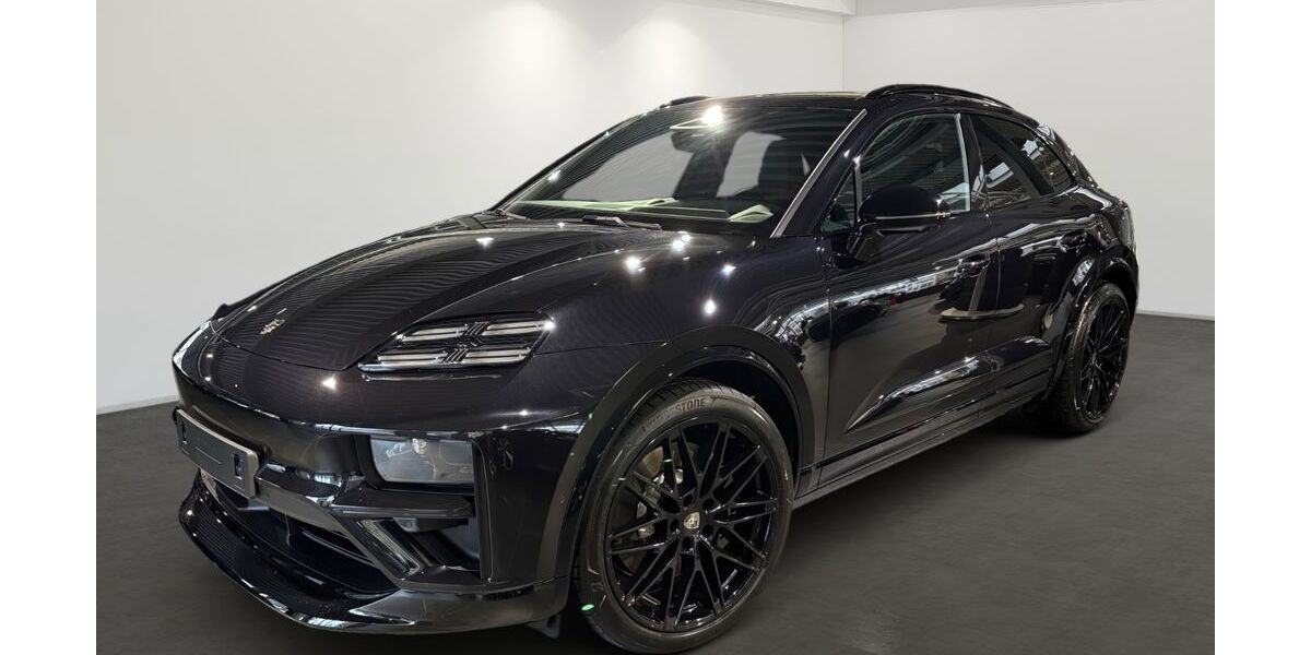 Porsche Macan 14.900 km 115.650 &euro; Villingen-Schwenningen 78048