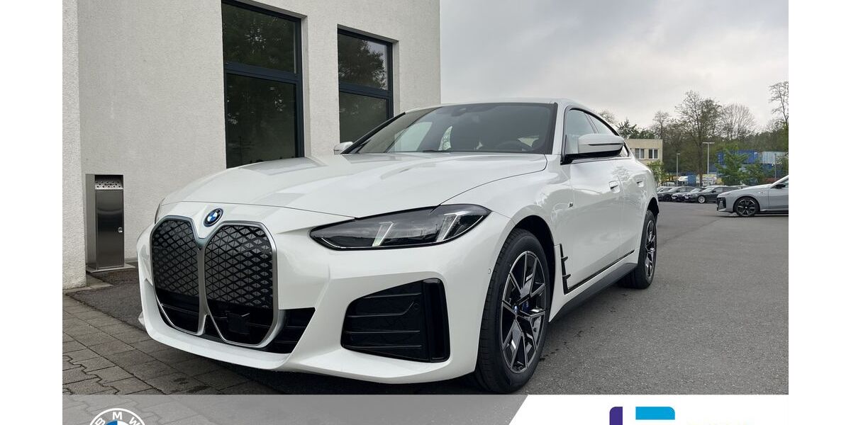 BMW i4 9.999 km 53.290 &euro; Essen 45134