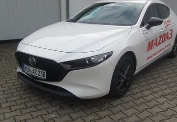 Mazda 3 2.407 km 25.990 &euro; Teugn 93356