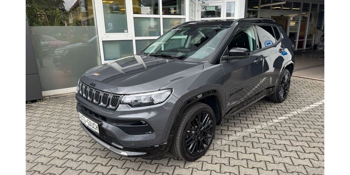 Jeep Compass 11.200 km 30.900 &euro; Mannheim 68169