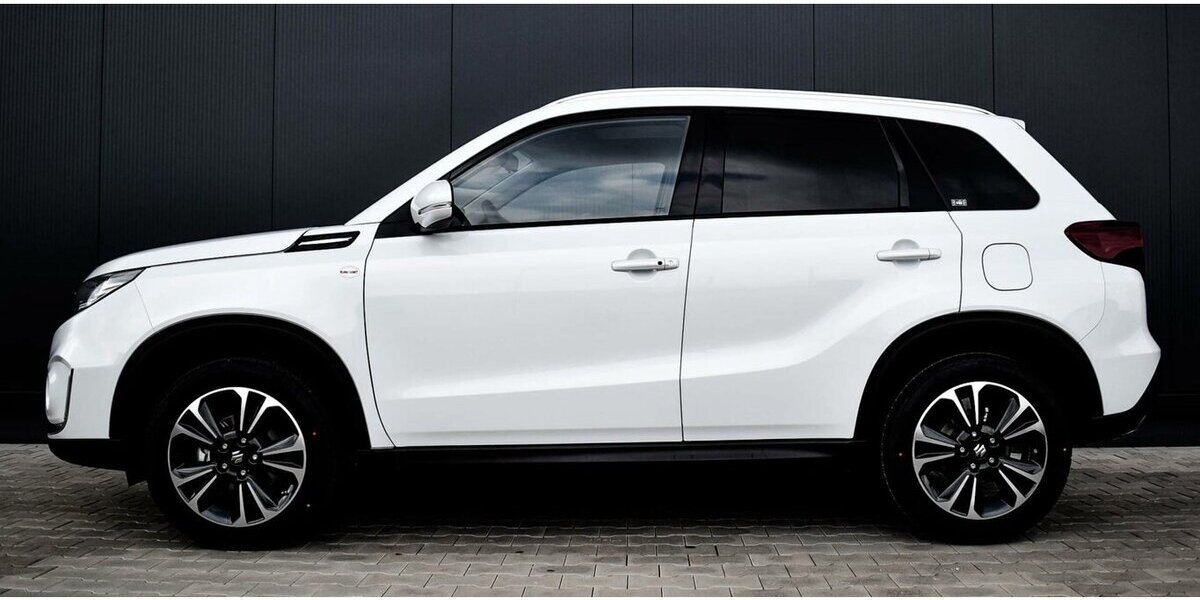 Suzuki Vitara Comfort+ 1.5l AGS ALLGRIP HEV 30.712 km 21.990 &euro; Höchberg-Würzburg 97204