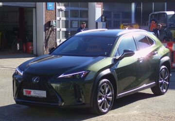 Lexus UX 22.328 km 34.990 &euro; Berlin 13403