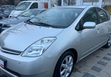 Toyota Prius 40.000 km 7.999 &euro; Singen 78224