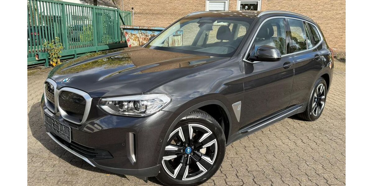 BMW iX3 118.303 km 25.900 &euro; Düsseldorf 40597