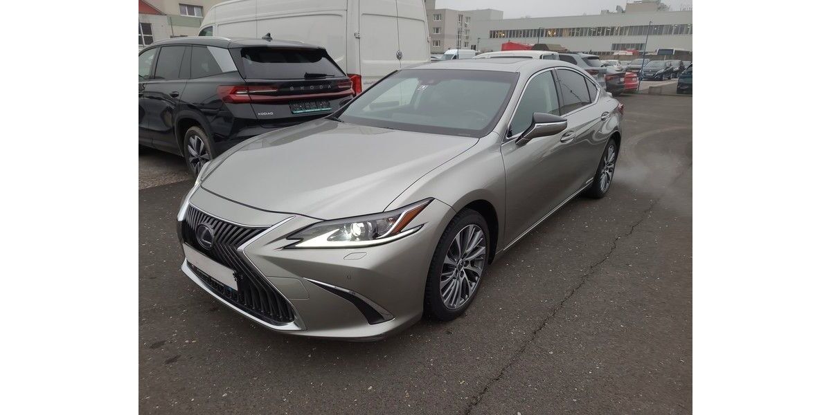 Lexus ES 300 87.200 km 33.450 &euro; Cloppenburg 49661