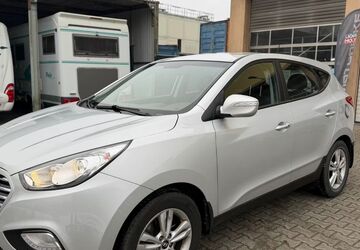 Hyundai ix35 54.000 km 10.990 &euro; Frankfurt am Main 65933