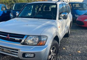 Mitsubishi Pajero 163.380 km 5.500 &euro; weinstadt 71384