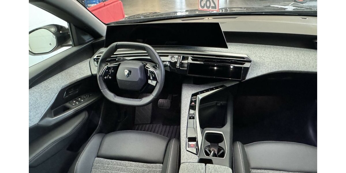 Peugeot 3008 Allure 145 Mild Hybrid Full LED 360° 38.211 km 24.870 &euro; Lich 35423