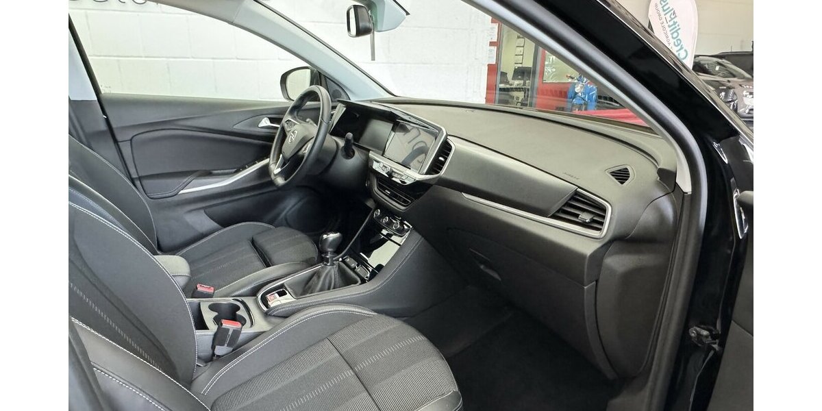 Opel Grandland 1.2 Turbo Elegance CarPlay FULL LED 30.756 km 17.440 &euro; Lich 35423