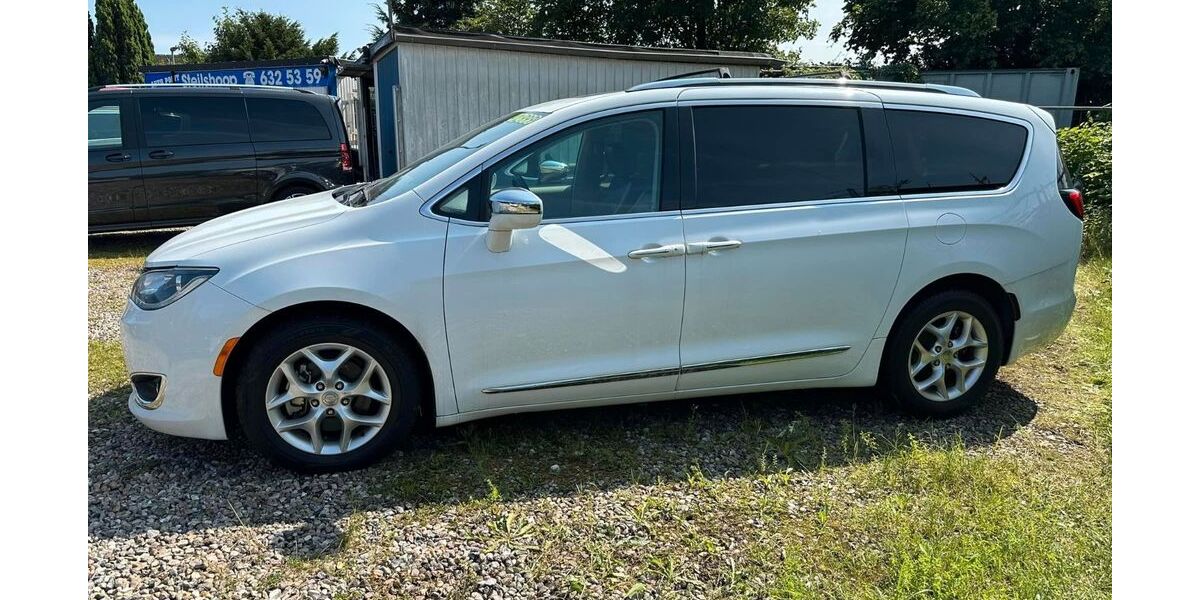 Chrysler Pacifica 104.000 km 34.999 &euro; Hamburg 22309
