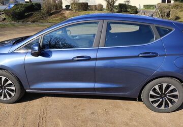 Ford Fiesta 22.000 km 17.300 &euro; Gutenberg 55595