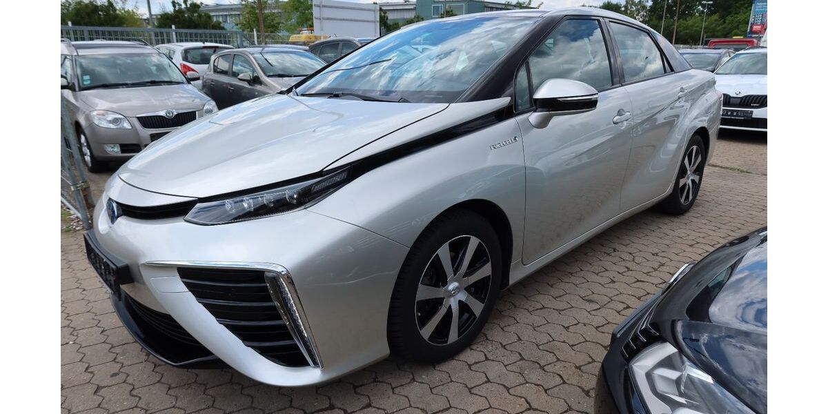 Toyota Mirai 124.000 km 8.990 &euro; Nürnberg 90439
