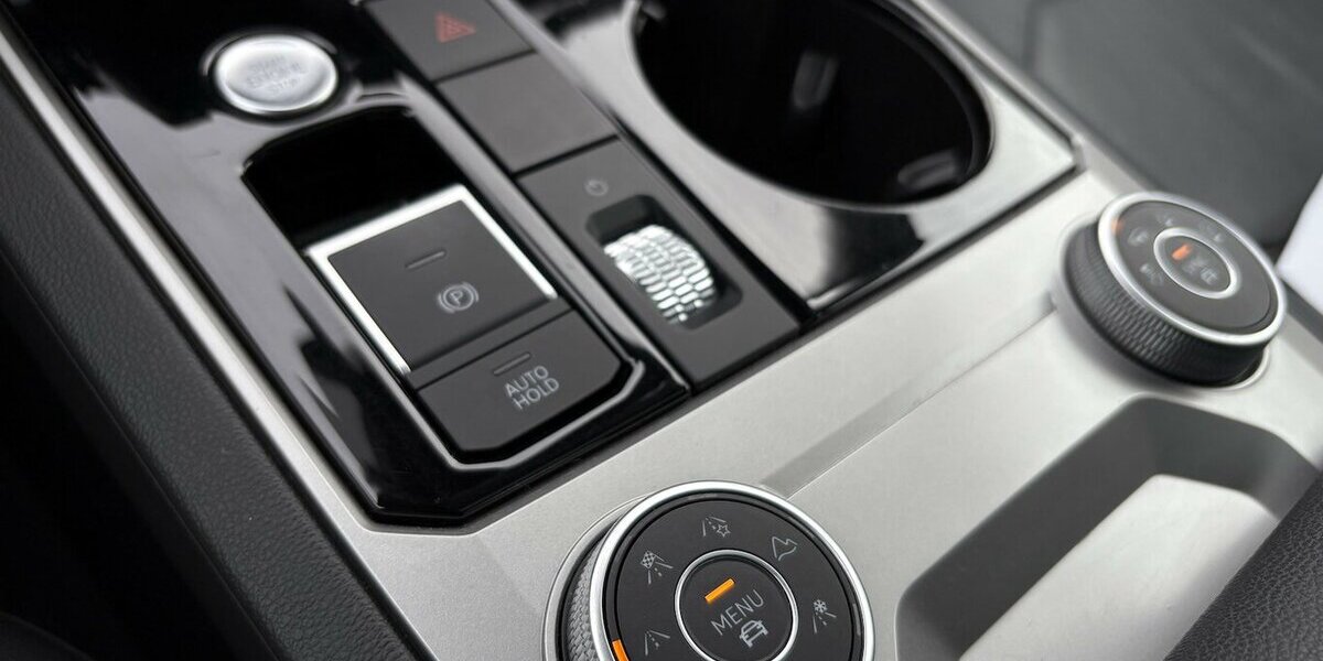 VW Touareg 4Motion KEYLESS/KAMERA/NAVI/PANO/1.HAND 118.663 km 39.900 &euro; Villingen-Schwenningen 78054