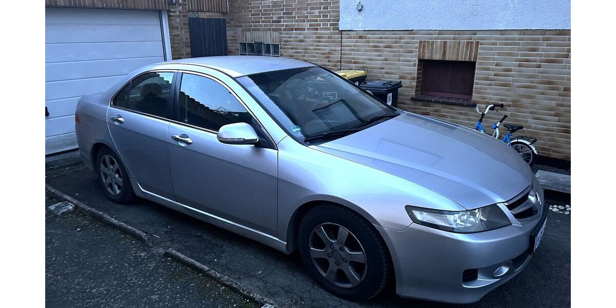 Honda Accord 215.000 km 2.700 &euro; Immenhausen 34376