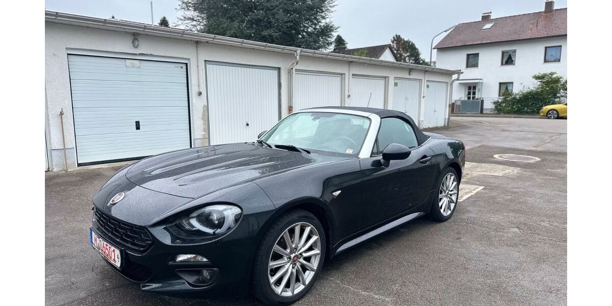 Fiat 124 Spider 128.000 km 11.900 &euro; München 81929