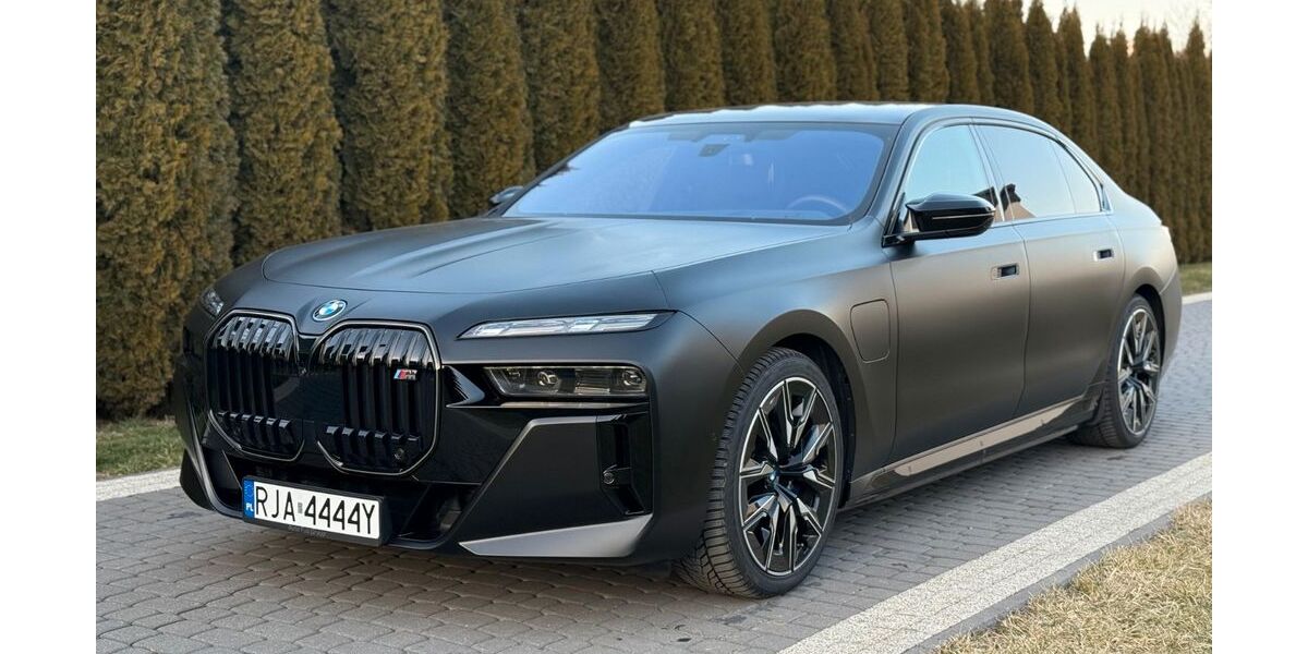 BMW M760 16.000 km 138.498 &euro; Jarosław 