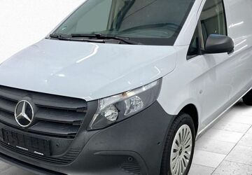 Mercedes-Benz Vito 11.887 km 43.890 &euro; Sangerhausen 06526