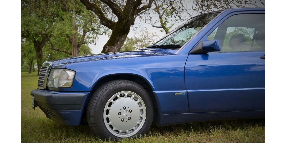 Mercedes-Benz 190 332.000 km 16.900 &euro; Deckenpfronn 75392