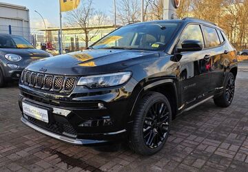 Jeep Compass 9.165 km 26.999 &euro; Berlin 13599