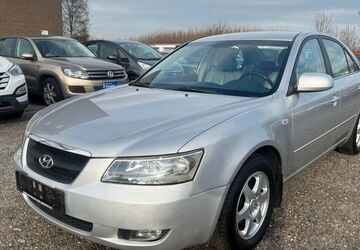 Hyundai SONATA 121.000 km 3.950 &euro; Kamp-Lintfort 47475