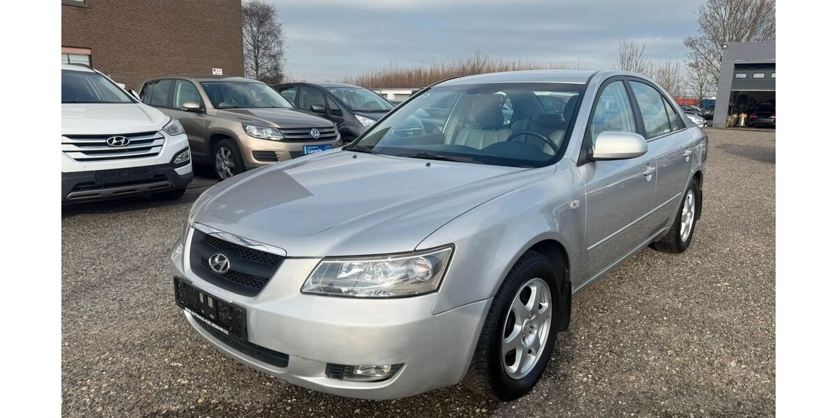 Hyundai SONATA 121.000 km 3.950 &euro; Kamp-Lintfort 47475