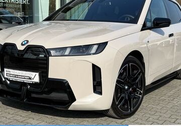 BMW iX 26.684 km 94.630 &euro; Mülheim 45472