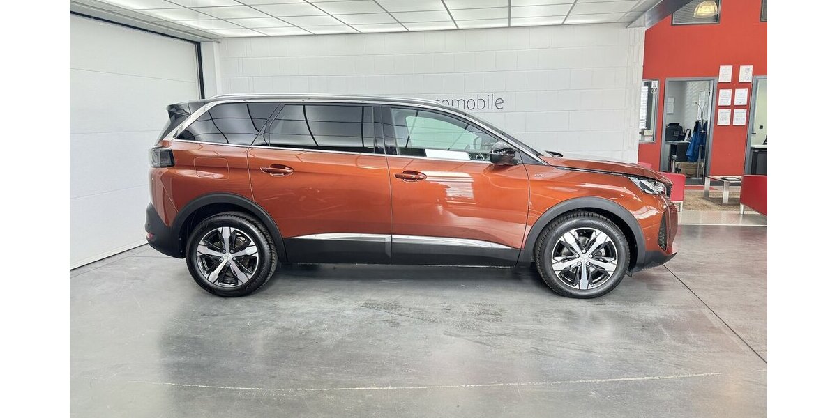 Peugeot 5008 GT 130 BlueHDi 1.Hand Panorama 7 Sitze 29.300 km 27.440 &euro; Lich 35423