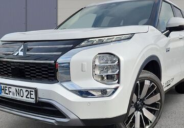 Mitsubishi Plug-in Hybrid Outlander 7.500 km 43.990 &euro; Bad Hersfeld 36251