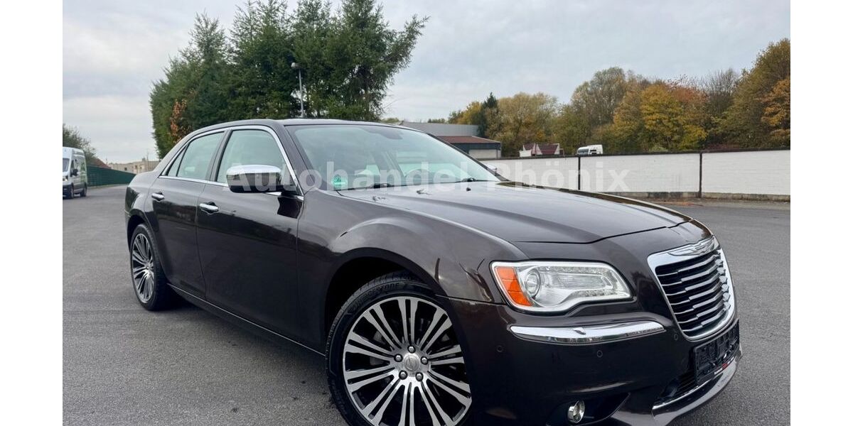 Lancia Thema 185.000 km 11.997 &euro; Ahlen 59229