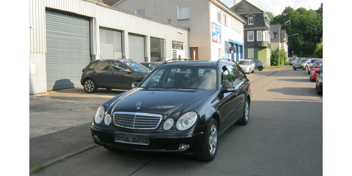 Mercedes-Benz E 220 CDI 288.000 km 1.999 &euro; Bergneustadt 51702
