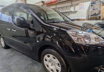 Peugeot Partner Tepee 49.785 km 9.375 &euro; Heide 25746