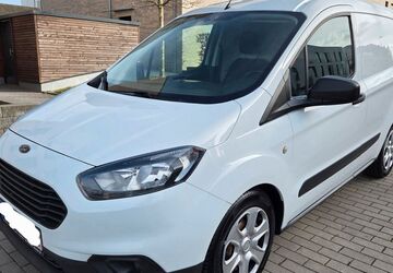 Ford Transit Courier 108.454 km 8.990 &euro; Dortmund 44263