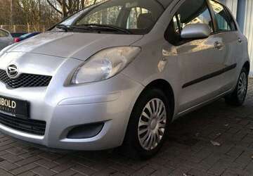 Daihatsu Charade 129.599 km 5.980 &euro; Berlin 10315
