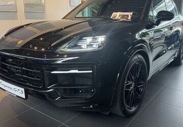 Porsche Cayenne 7.499 km 136.850 &euro; Bielefeld 33609