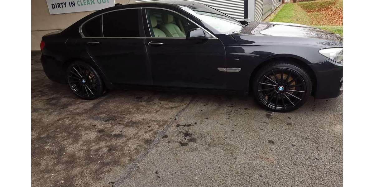 BMW 730 275.000 km 9.950 &euro; Troisdorf Spich 53842