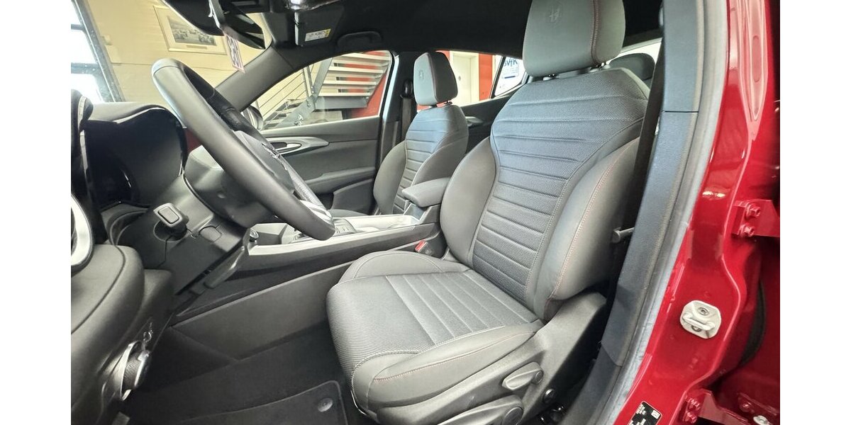 Alfa Romeo Tonale 1.6 VGT-D Sprint ACC Sitzheizung 8.880 km 20.890 &euro; Lich 35423