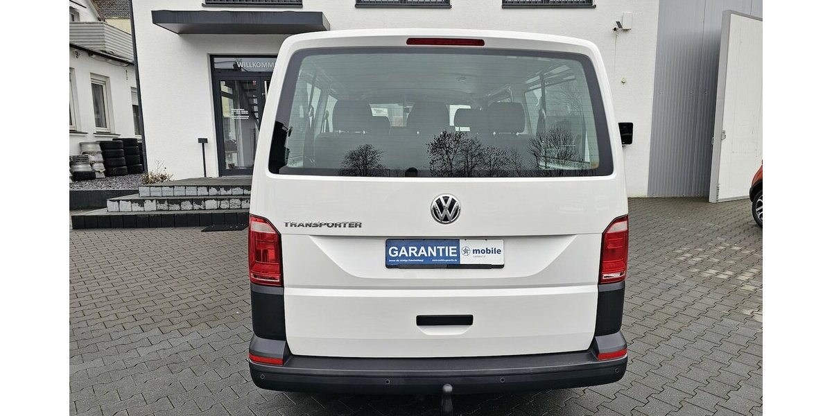 VW T6 Transporter 2.0 TDI lang 9-Sitzer AHK PDC 165.990 km 19.990 &euro; Löhne 32584