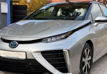 Toyota Mirai 94.000 km 6.990 &euro; München 81243